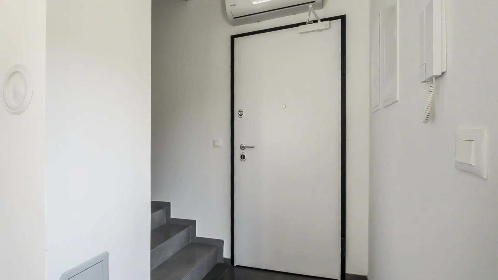 Apartman Dalmatino 佩特坎内 0*,